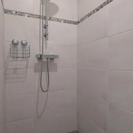 Moderne Avec Wifi Et Parking A - Fr-1-653-270 Apartmán Baignes-Sainte-Radegonde