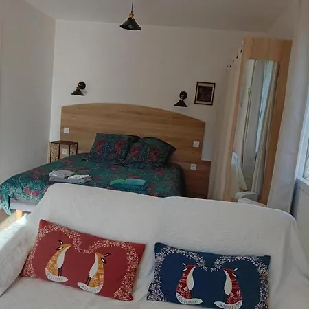 Moderne Avec Wifi Et Parking A - Fr-1-653-270 Baignes-Sainte-Radegonde